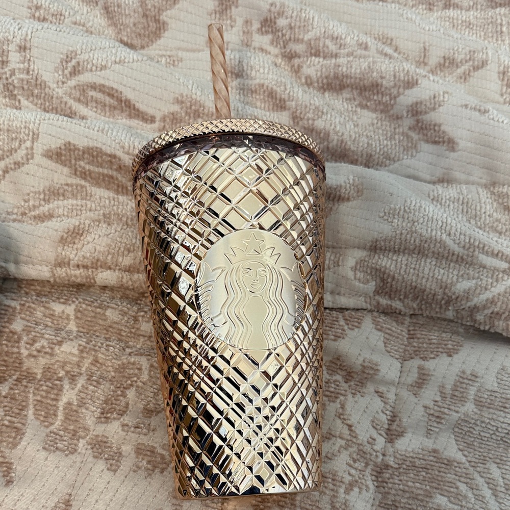 Starbucks Metallic Rose Gold Textured Cup Grande